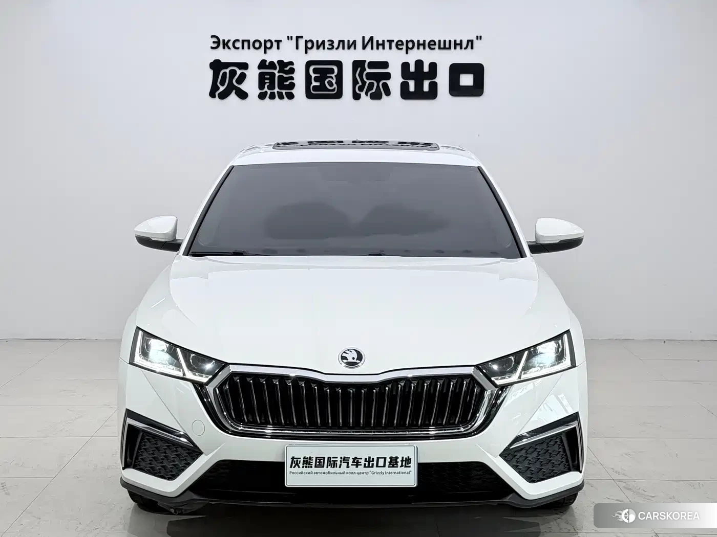 Skoda Octavia 2022 Белый из Китая, фото 2