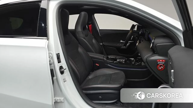 Mercedes-Benz A-Class W177 2021 Белый из Кореи, фото 2