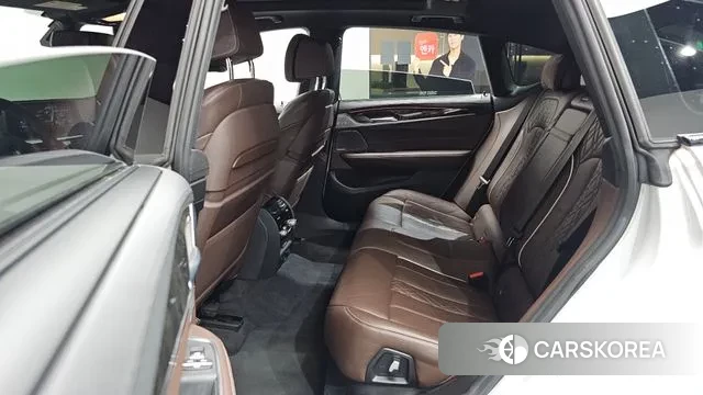 BMW 6 Series GT (G32) 2018 Белый из Кореи, фото 2