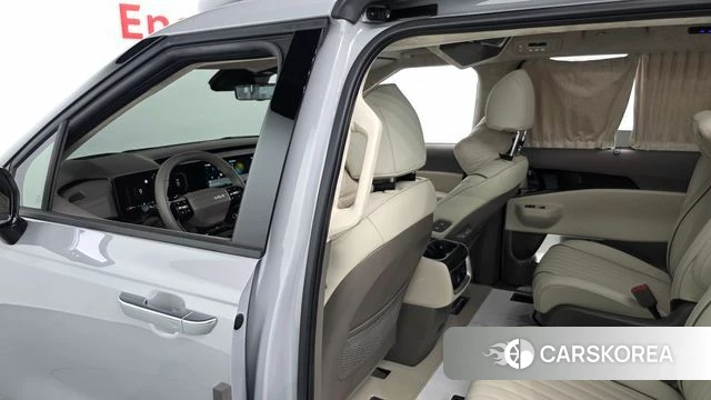 Kia The New Carnival 4th Generation 2025 Серый из Кореи, фото 2