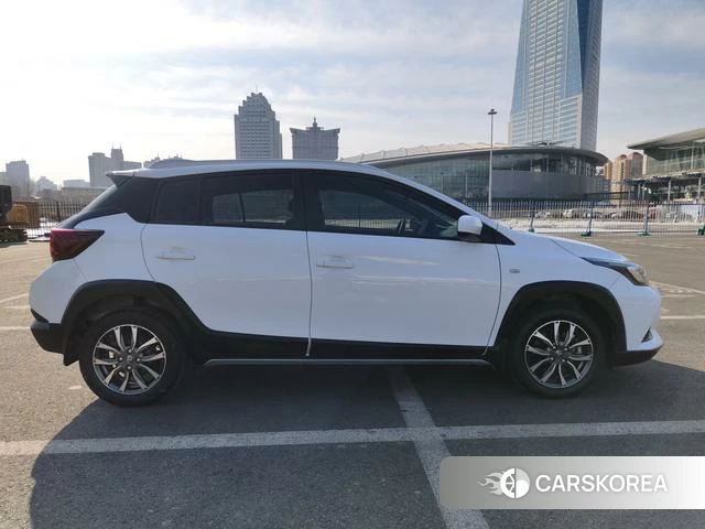 Toyota YARIS L Zhixuan 2022 Белый из Китая, фото 2