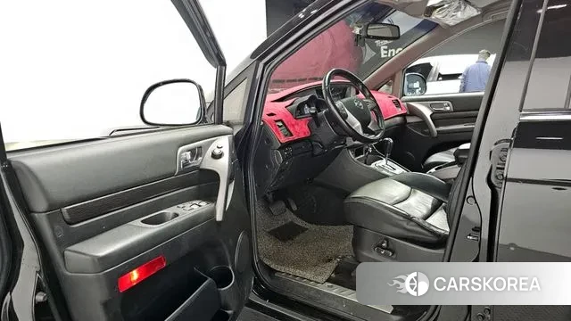 Ssangyong Korando Turismo 2018 Черный из Кореи, фото 2