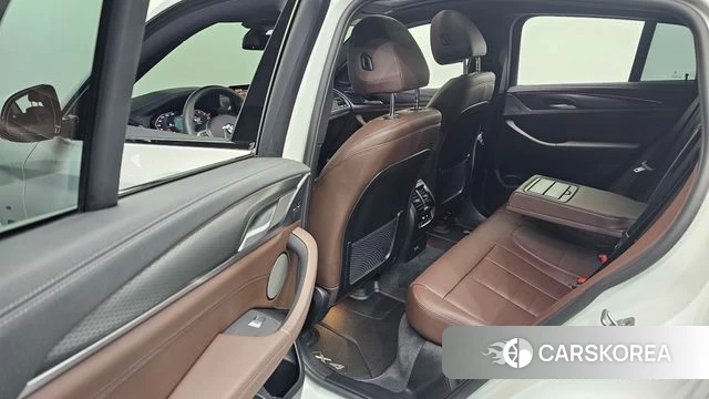 BMW X4 (G02) 2025 Белый из Кореи, фото 2