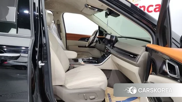 Kia Carnival 4th generation 2021 Черный из Кореи, фото 2