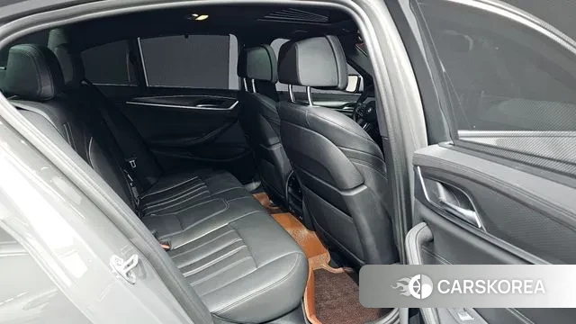 BMW 5 Series (G30) 2022 Серый из Кореи, фото 2