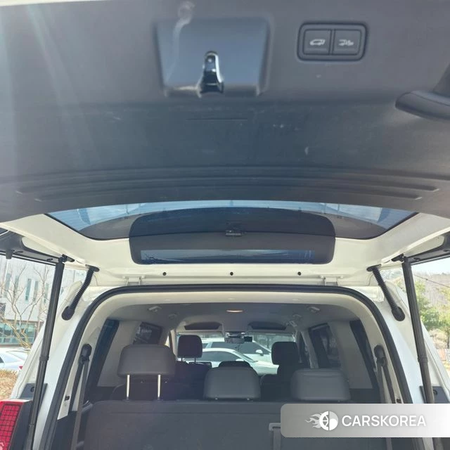 Hyundai Staria 2024 Белый из Кореи, фото 2