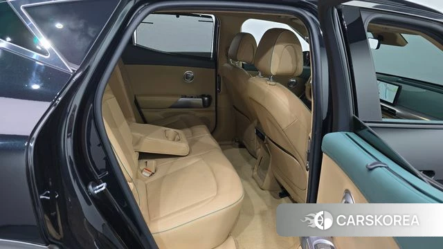 Genesis GV60 2022 Черный из Кореи, фото 2