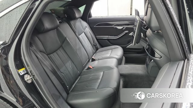 Audi A8 (D5) 2021 Черный из Кореи, фото 2