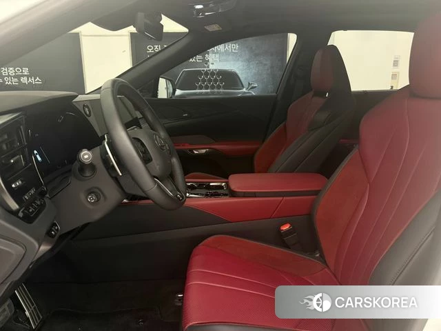 Lexus RX500h 5th generation 2025 Белый из Кореи, фото 2