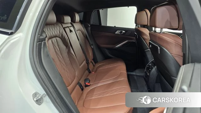 BMW X6 (G06) 2025 Белый из Кореи, фото 2