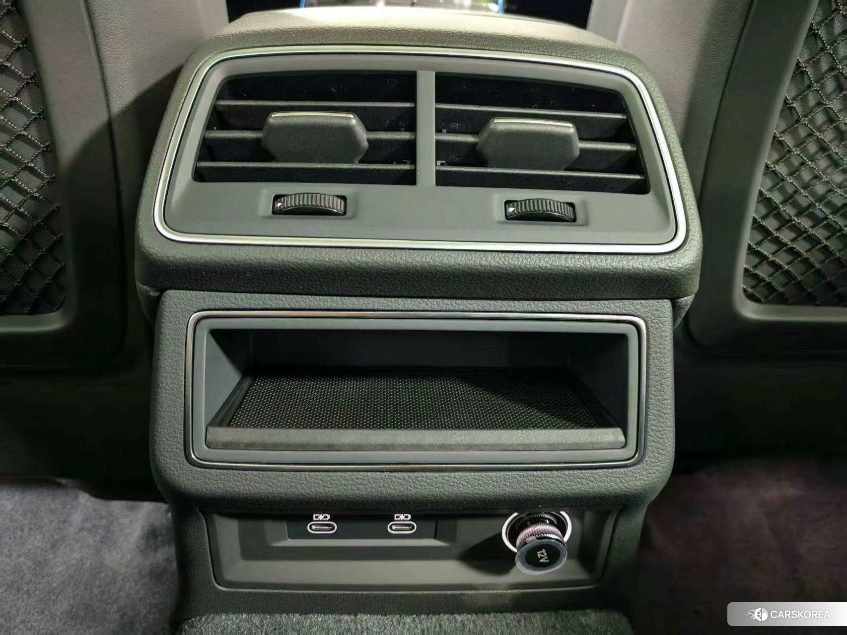 Audi A6L 2025 Черный из Китая, фото 2
