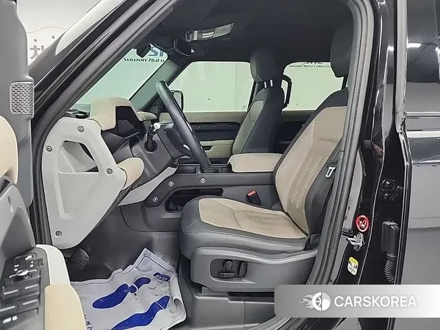 Land Rover Defender (L663) 2021 Черный из Кореи, фото 2