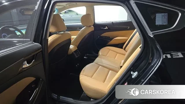 Kia K7 Premier Hybrid 2021 Черный из Кореи, фото 2