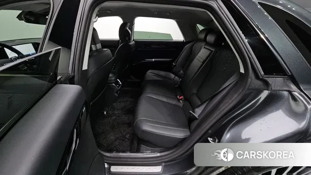 Hyundai Grandeur Hybrid (GN7) 2023 Серый из Кореи, фото 2