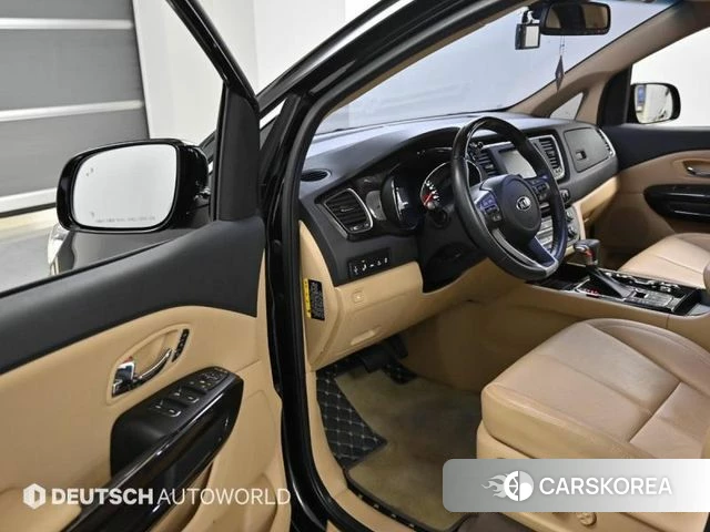 Kia The New Carnival 2019 Черный из Кореи, фото 2