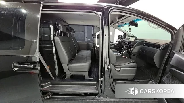 Hyundai Staria 2025 Черный из Кореи, фото 2