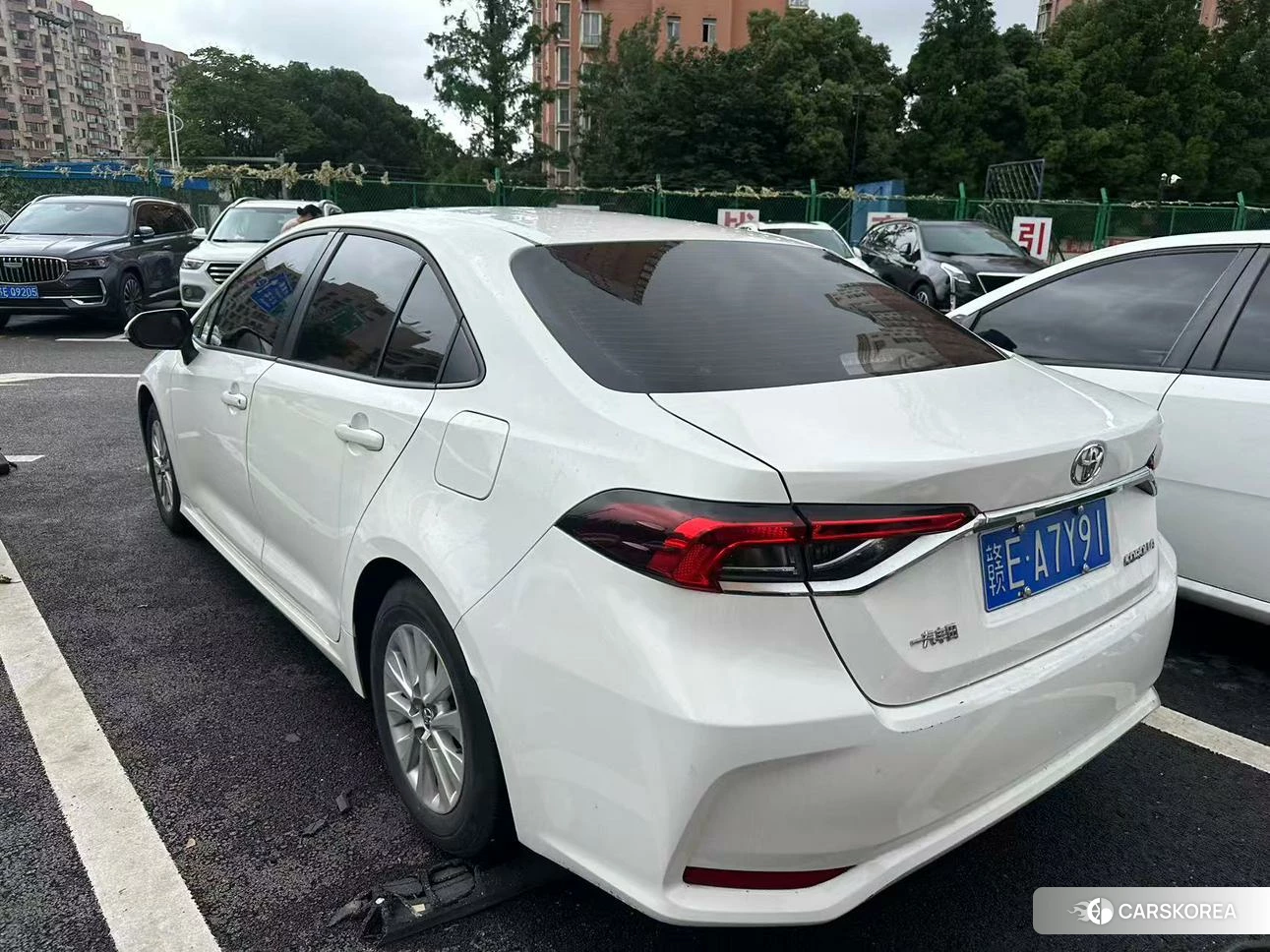 Toyota Corolla 2021 Белый из Китая, фото 2