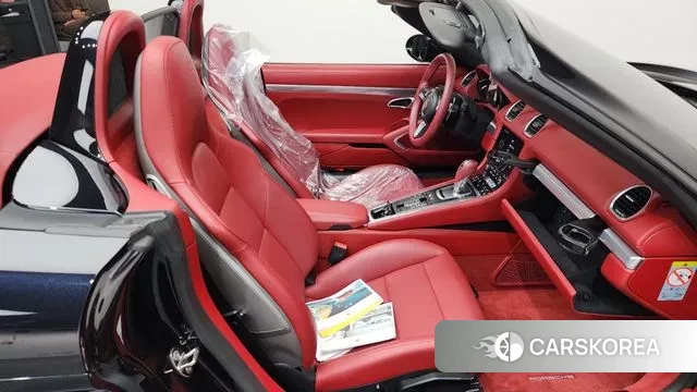 Porsche 718 Boxster 2019 Черный из Кореи, фото 2