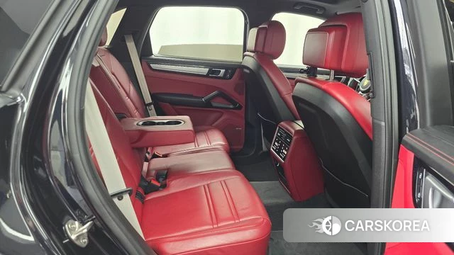 Porsche Cayenne (PO536) 2022 Черный из Кореи, фото 2