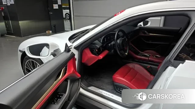 Porsche Taycan 2021 Белый из Кореи, фото 2