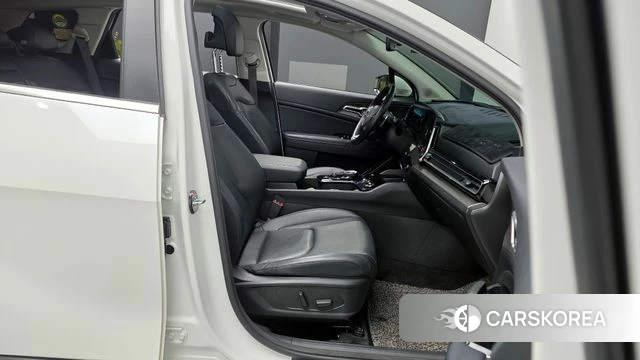 Kia Sportage 5th Generation 2022 Белый из Кореи, фото 2