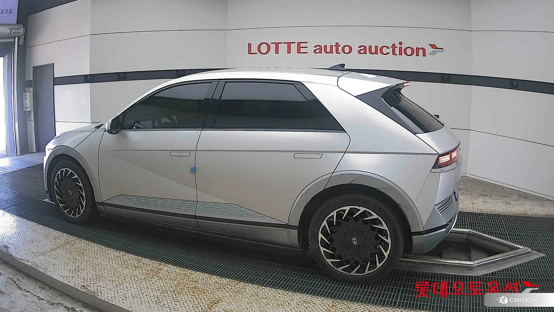 Hyundai IONIQ 5 2022 Gravity Gold Mat из Кореи, фото 2