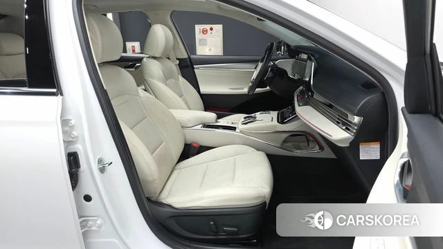 Hyundai The New Grandeur IG Hybrid 2022 Белый из Кореи, фото 2
