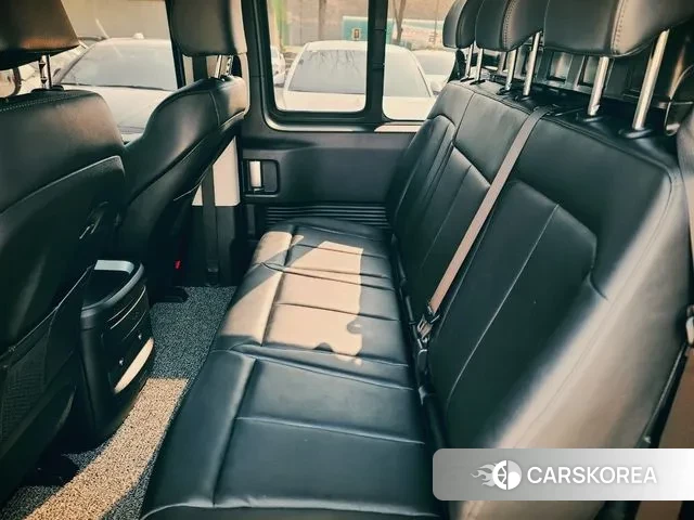 Hyundai Staria 2023 Серый из Кореи, фото 2