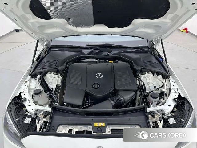 Mercedes-Benz Class C 2022 Белый из Китая, фото 2