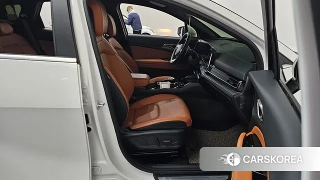 Kia Sportage 5th Generation 2024 Белый из Кореи, фото 2