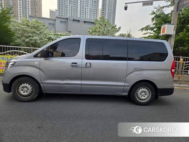 Hyundai The New Grand Starex 2021 Серебряный из Кореи, фото 2