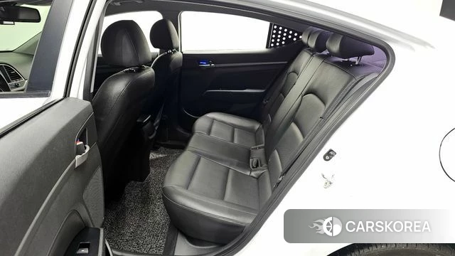 Hyundai Avante AD 2018 Белый из Кореи, фото 2
