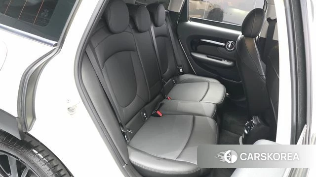 Mini Cooper Clubman 2019 Жемчужный цвет из Кореи, фото 2