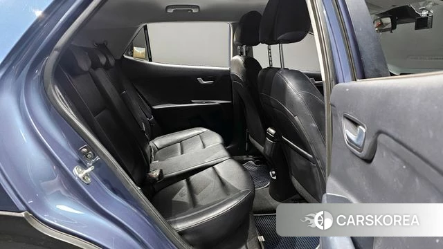 Kia Stonic 2018 Синий из Кореи, фото 2