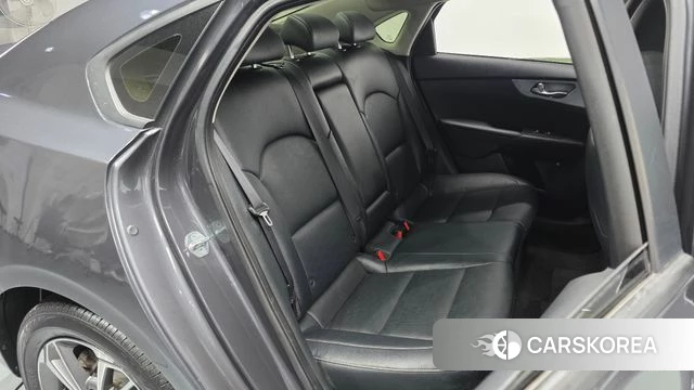 Kia The New K3 2nd generation 2022 Серый из Кореи, фото 2