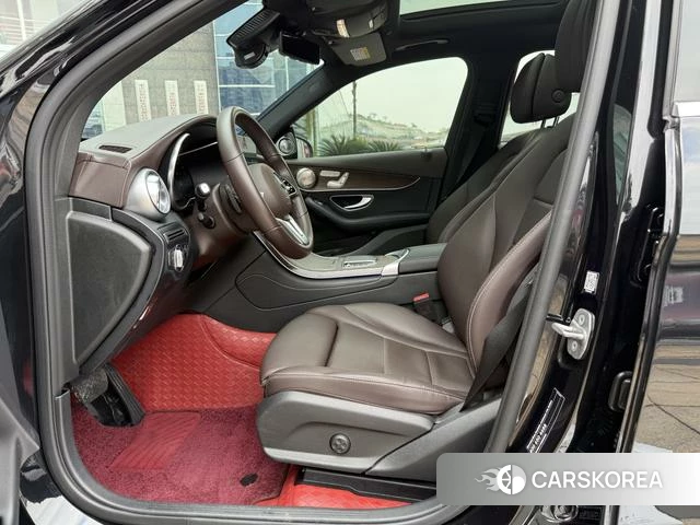 Mercedes-Benz GLC 2022 Черный из Китая, фото 2