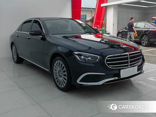 Mercedes-Benz E-class 2023 Черный из Китая, фото 2