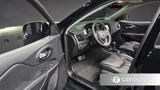 Jeep Cherokee (KL) id 3497479 из Кореи 2