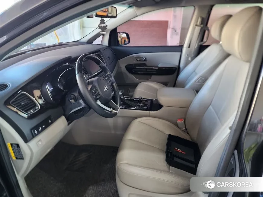 Kia The New Carnival 2018 Серый из Кореи, фото 2