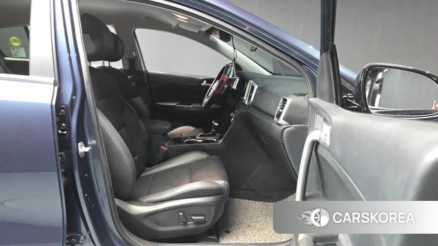 Kia Sportage The Bold 2021 Серый из Кореи, фото 2