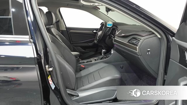Volkswagen 7th Generation of Jetta 2021 Черный из Кореи, фото 2