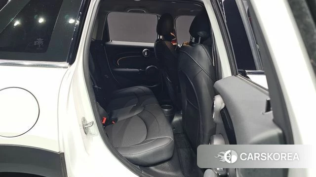 Mini Cooper 2024 Белый из Кореи, фото 2