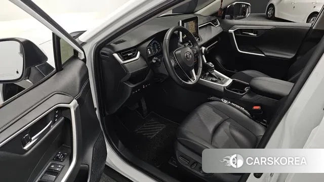 Toyota RAV4 5th Generation 2024 Белый из Кореи, фото 2