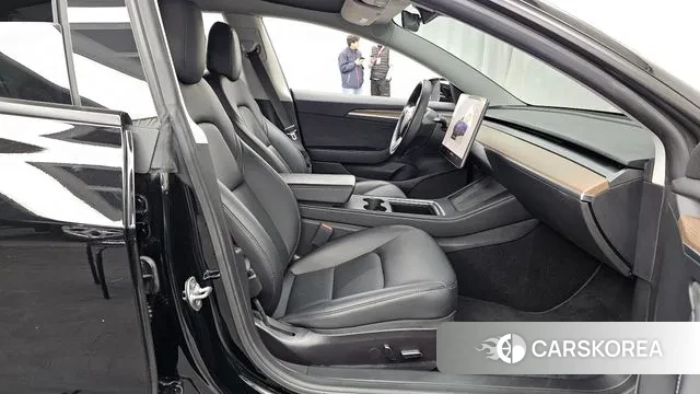 Tesla Model 3 2022 Черный из Кореи, фото 2