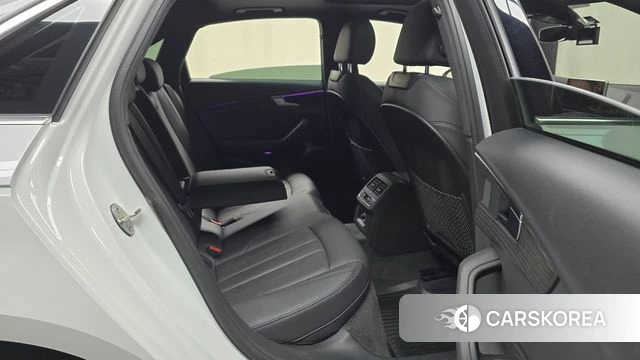 Audi A4 (B9) 2019 Белый из Кореи, фото 2
