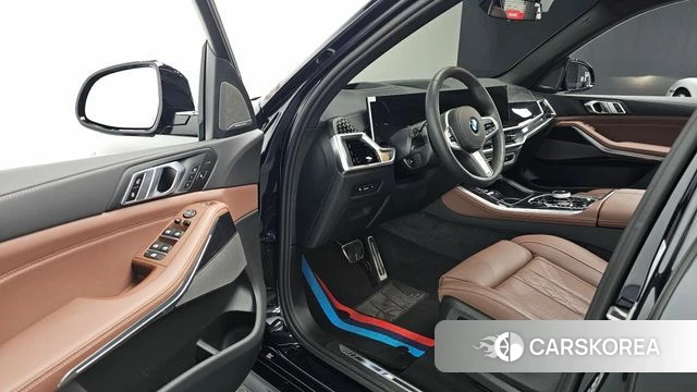 BMW X5 (G05) 2025 Черный из Кореи, фото 2