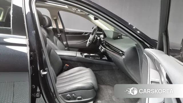 Genesis G80 (RG3) 2022 Черный из Кореи, фото 2