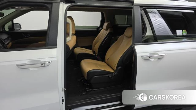 Kia Carnival 4th generation 2022 Белый из Кореи, фото 2