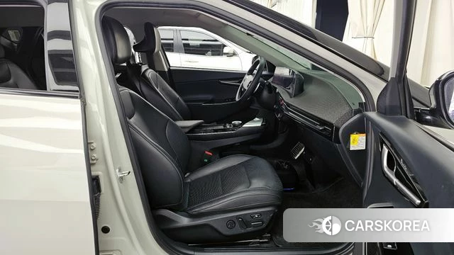 Kia EV6 2022 Жемчужный цвет из Кореи, фото 2