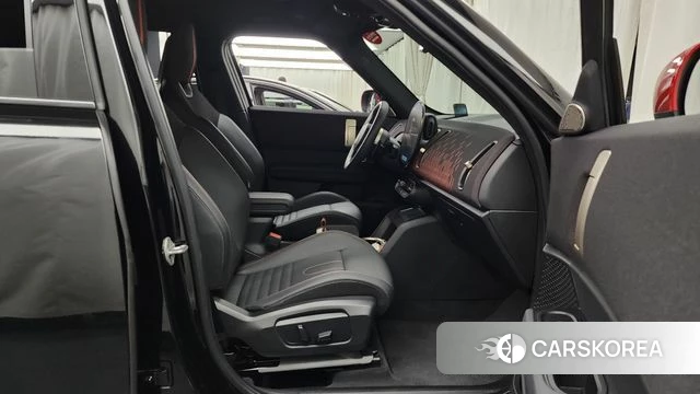 Mini Cooper S Countryman 3rd Generation 2024 Черный из Кореи, фото 2